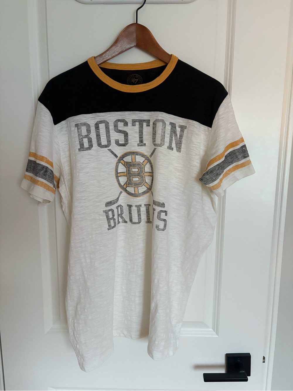 47 Brand Boston Bruins Short Sleeve Tee - White/Black/Gold